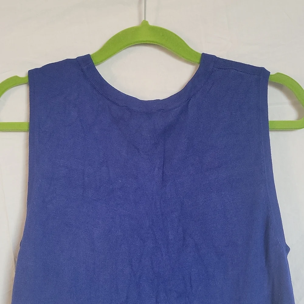 Top - Picture 4 of 4